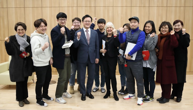 사회적경제 명사 특강-마가릿 멘델2.jpg
