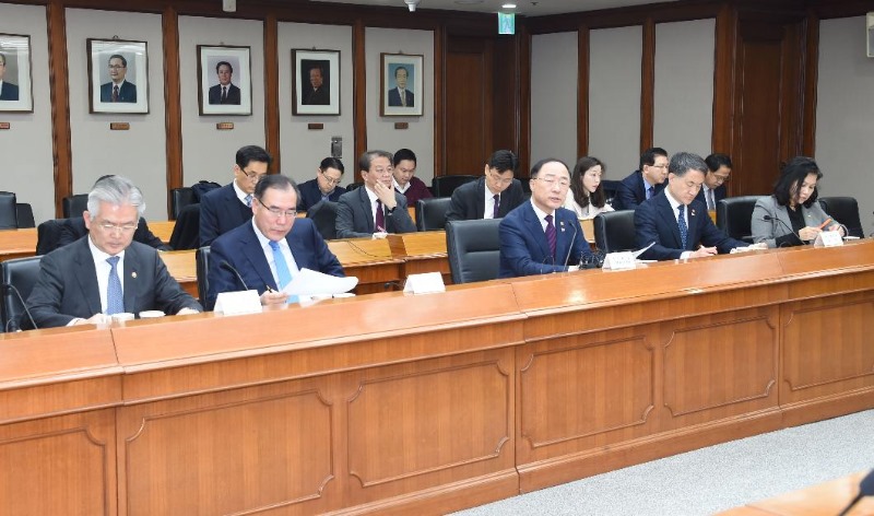 제10차경제활력 대책회의.jpg