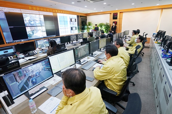 동대문구청 CCTV통합관제센터에서 열린 스마트 CCTV 기능 시연회 (2).jpg