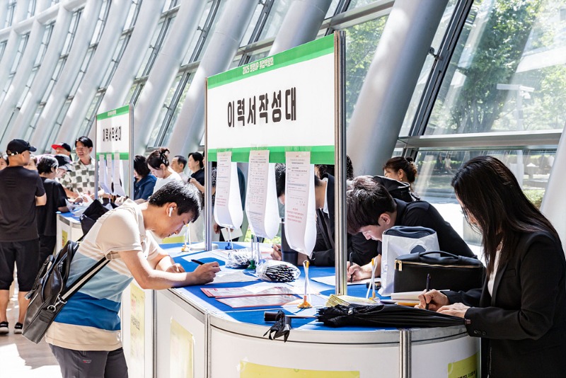 0305희망 UP 취업박람회.jpg